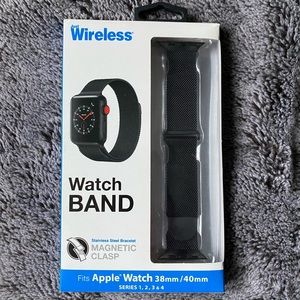 Apple Watch stainless steal bracelet with magnetic clasp.